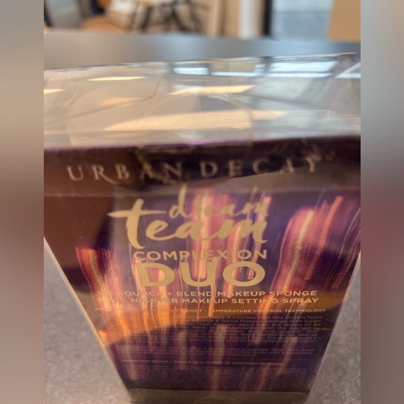 URBAN DECAY ALL NIGHTER SETTING SPRAY with makeup sponge - Picture 6 of 11